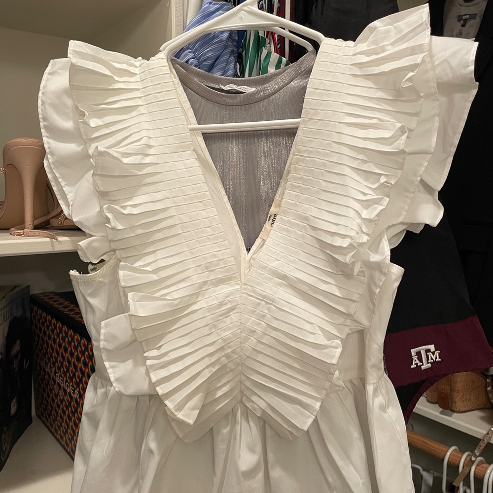 White Ruffled V-Neck Blouse